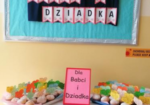 poczęstunek dla babci i dziadka